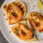 Opečený telecí steak s bramborami