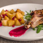 Pečená kachna s jablečným puréem