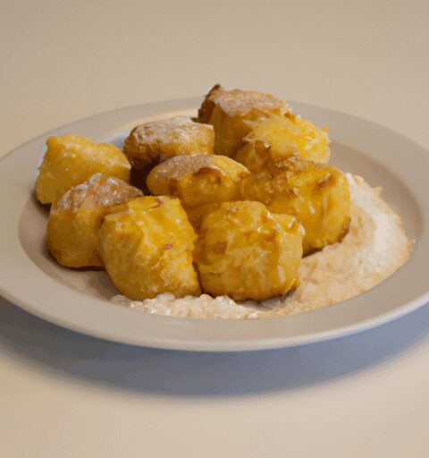 Tradiční bramborové knedlíky s uzeným