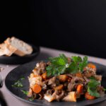 Tradiční bramborový knedlík s uzeným